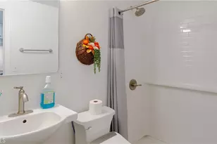 521 S Lyon, Santa Ana, CA 92701 - Photo 13