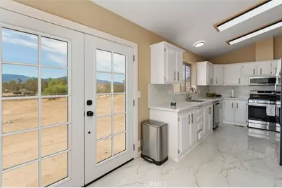 41981 Avenida Abril, Hemet, CA 92544 - Photo 17