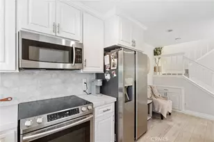 8 Clover Hill Ln, Laguna Hills, CA 92653 - Photo 17
