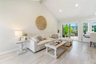 8 Clover Hill Ln, Laguna Hills, CA 92653 - Photo 3