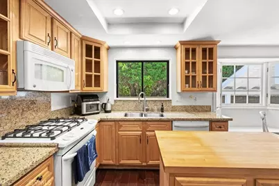 2701 Cardinal, Costa Mesa, CA 92626 - Photo 9