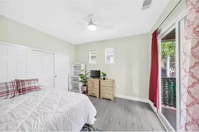 54 Salton, Irvine, CA 92602 - Photo 23
