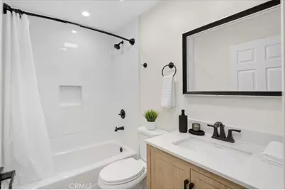 16623 Lake Avenue, Paramount, CA 90723 - Photo 19