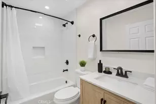 16623 Lake Ave, Paramount, CA 90723 - Photo 19