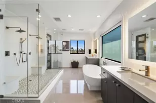404 10th St, Huntington Beach, CA 92648 - Photo 29