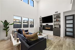 404 10th St, Huntington Beach, CA 92648 - Photo 15