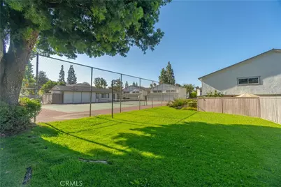 587 S College, Claremont, CA 91711 - Photo 19
