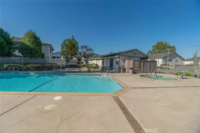 587 S College, Claremont, CA 91711 - Photo 15