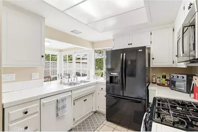17491 Norwood Park Place, Tustin, CA 92780 - Photo 13