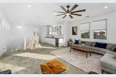 101 Score, Irvine, CA 92618 - Photo 27