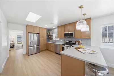 819 Rosemont, Los Angeles, CA 90026 - Photo 9