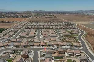 28360 Hollow Grove, Nuevo, CA 92567 - Photo 9