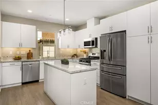 111 Tallowood, Irvine, CA 92620 - Photo 19