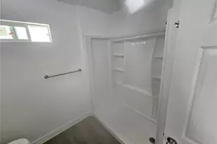 845 W 56th St, Los Angeles, CA 90037 - Photo 11