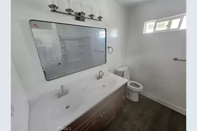 845 W 56th Street, Los Angeles, CA 90037 - Photo 9