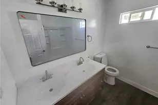 845 W 56th St, Los Angeles, CA 90037 - Photo 9