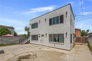 845 W 56th St, Los Angeles, CA 90037 - Photo 13