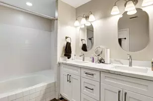 12612 Newport Ave, Tustin, CA 92780 - Photo 21