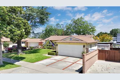 2415 E Oakmont, Orange, CA 92867 - Photo 3