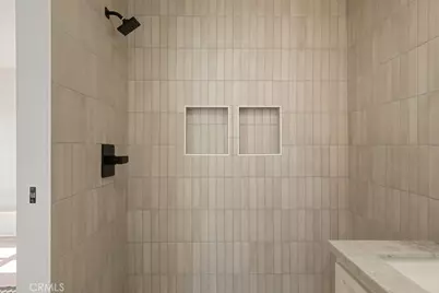 2014 W 84th Street, Los Angeles, CA 90047 - Photo 41