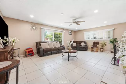 860 S Chantilly, Anaheim, CA 92806 - Photo 9