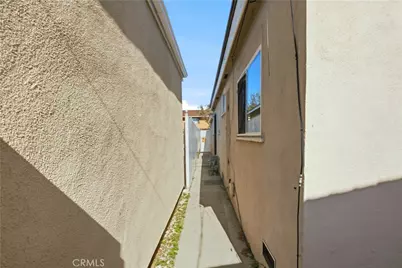 9234 Elizabeth Avenue, South Gate, CA 90280 - Photo 5