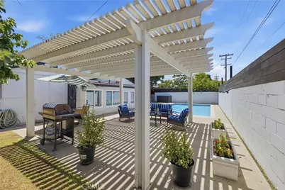18543 E Gallarno, Covina, CA 91722 - Photo 33