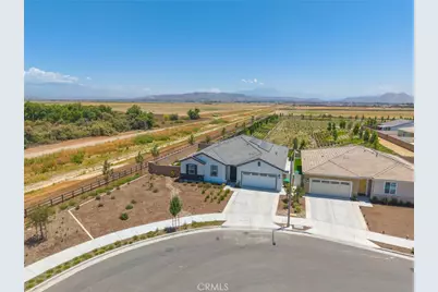 2431 Diamond Edge, Perris, CA 92570 - Photo 3