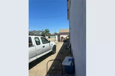 400 N Central Avenue, Compton, CA 90220 - Photo 25