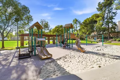 81 Linhaven, Irvine, CA 92602 - Photo 39