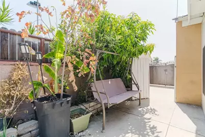 9863 Houghton Avenue, Santa Fe Springs, CA 90670 - Photo 27