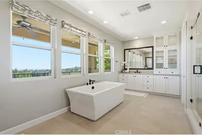 17 Ponte, Lake Forest, CA 92630 - Photo 35