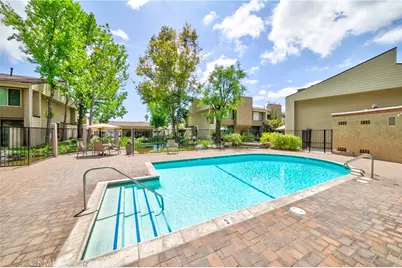 5401 Twin Lakes Drive, Cypress, CA 90630 - Photo 35