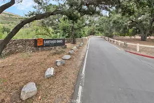 8305 E Star Pine Rd, Orange, CA 92869 - Photo 25