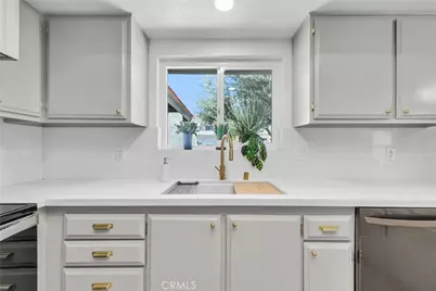 30010 Gulf Stream, Canyon Lake, CA 92587 - Photo 15