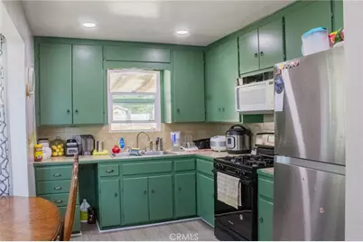 27020 Girard, Hemet, CA 92544 - Photo 9