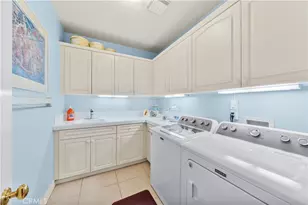 7801 E Bridgewood Dr, Anaheim Hills, CA 92808 - Photo 21