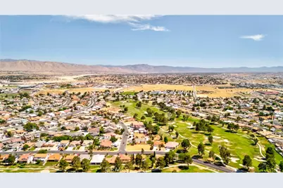 17998 Pebble Beach, Victorville, CA 92395 - Photo 11