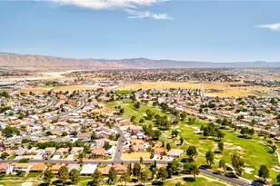 17998 Pebble Beach, Victorville, CA 92395 - Photo 11