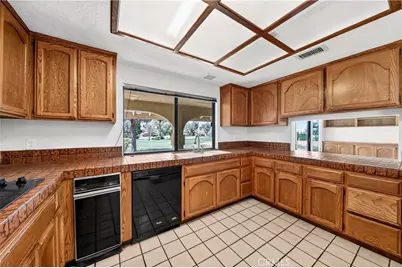 17998 Pebble Beach, Victorville, CA 92395 - Photo 33