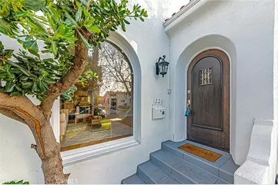 1226 Meadowbrook Avenue, Los Angeles, CA 90019 - Photo 3