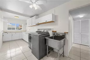 14639 Stallion, Victorville, CA 92392 - Photo 17