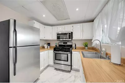7855 Gardenia Drive, Buena Park, CA 90620 - Photo 15