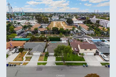 7855 Gardenia Drive, Buena Park, CA 90620 - Photo 9