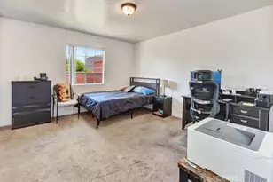 12725 Barlin Ave, Downey, CA 90242 - Photo 23