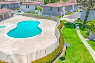 10406 Carlyle Ct, Cypress, CA 90630 - Photo 37