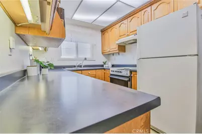10406 Carlyle Court, Cypress, CA 90630 - Photo 9