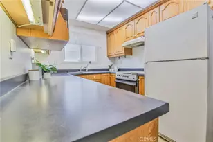 10406 Carlyle Ct, Cypress, CA 90630 - Photo 9
