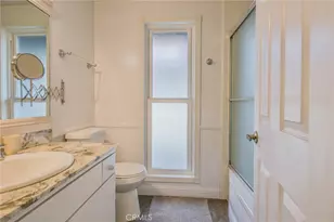 10406 Carlyle Ct, Cypress, CA 90630 - Photo 25