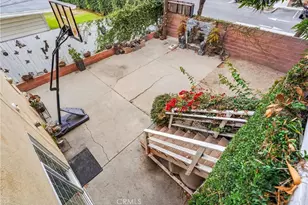 5976 Los Feliz Dr, Buena Park, CA 90620 - Photo 31